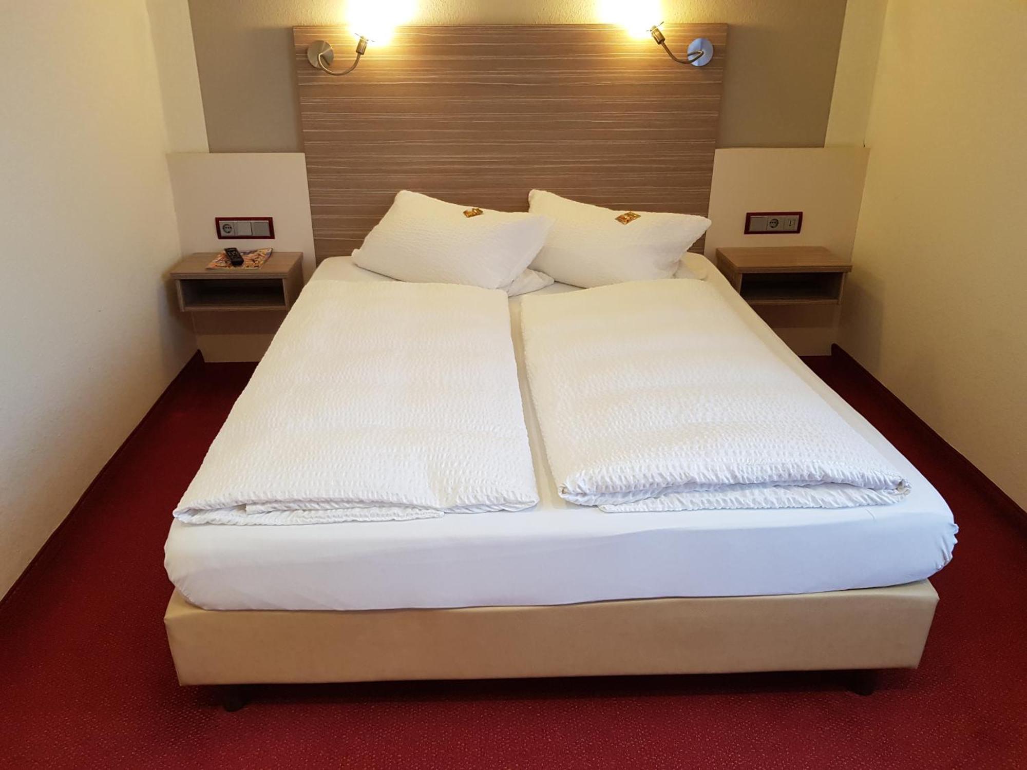 Hotel Muehleneck Schortens Bagian luar foto